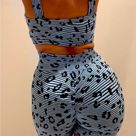 Samba Stripe Two Piece Set - Picture 9 of 9